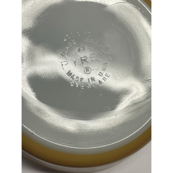 Vintage Pyrex Butterfly Gold Casserole Dish 471 With Lid 1 Pint - Picture 12 of 13